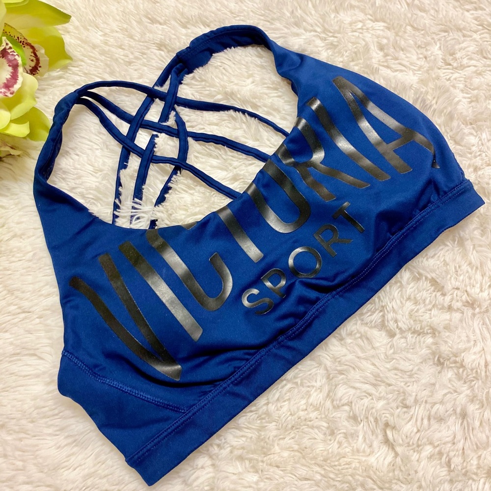 Gifted to customer - Victoria sport bra